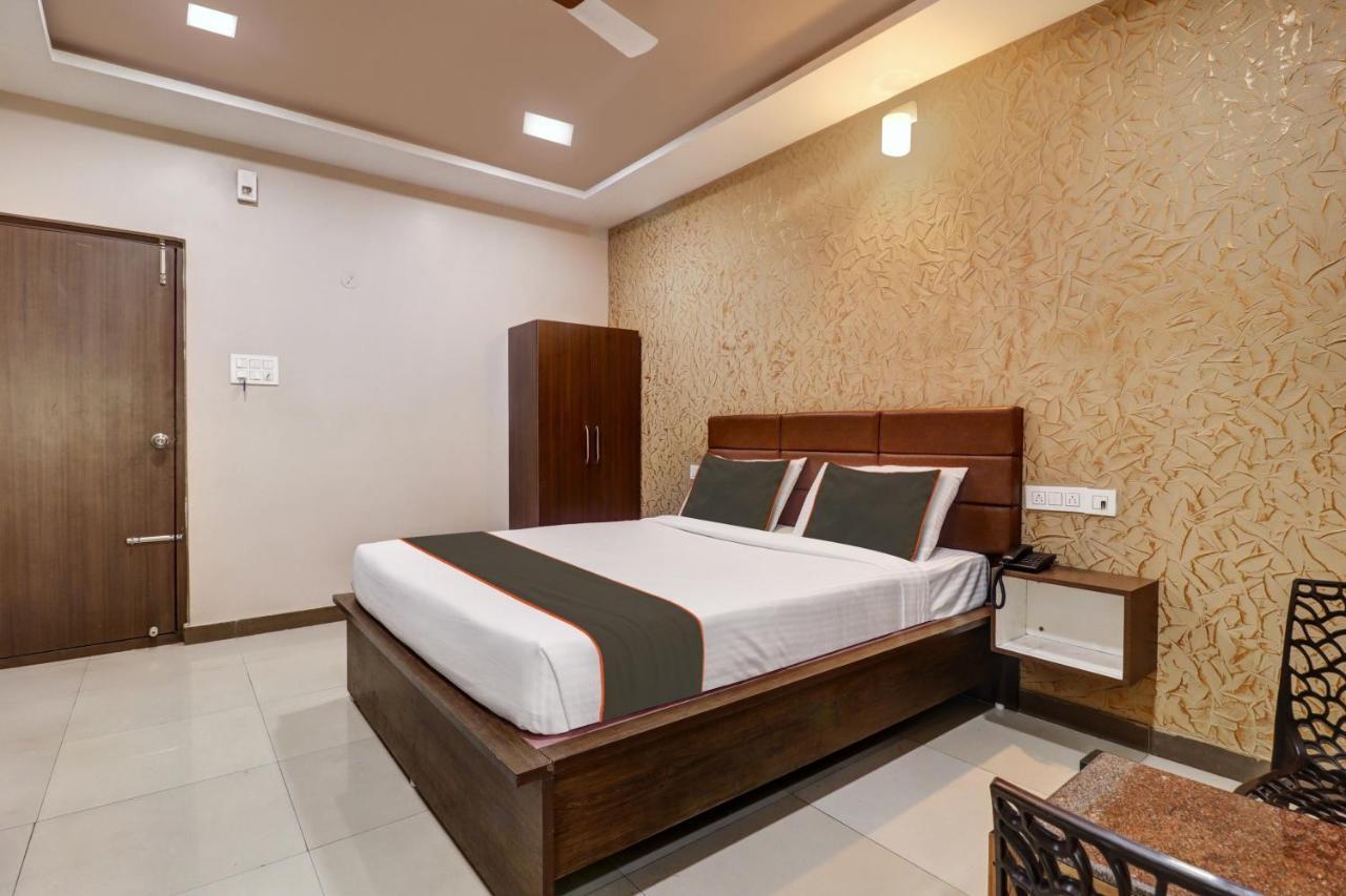 Emara Delight Executives Rooms Bangalore Exterior foto